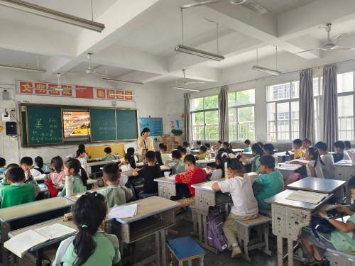 課後服務暖人心 多彩社團助成長 ——會昌縣第三小學課後服務工作掠影