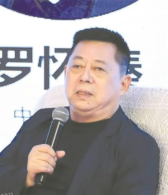 羅懷臻：戲劇的“在地、在場、線上”