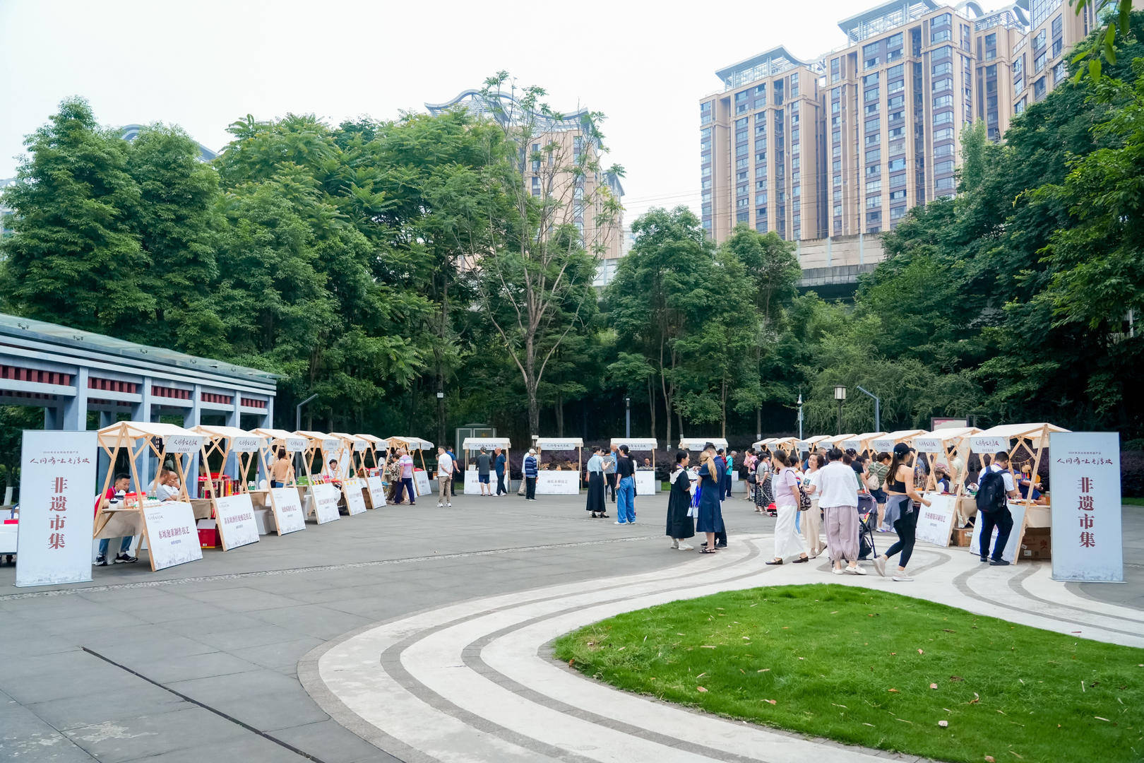 人間有味是清歡，東坡肘子隨便嘗！四川眉山集中展出60餘項非遺美食